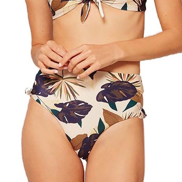 L*Space Bummin’ Bikini Bottoms Lotus Floral - Picture 2 of 12
